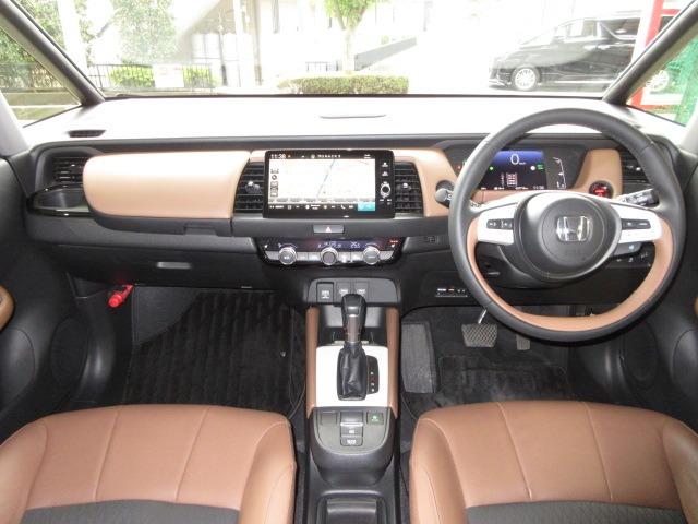 フィット e:HEVリュクス 純正9型ナビ地デジBカメラ前後ドラレコ茶半革電動暖シートHONDAセンシングCMBS/LKAS/追従クルーズ純正16AW(2枚目)