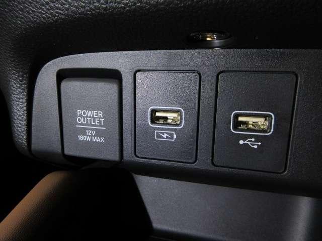 フィット e:HEVリュクス 純正9型ナビ地デジBカメラ前後ドラレコ茶半革電動暖シートHONDAセンシングCMBS/LKAS/追従クルーズ純正16AW(8枚目)