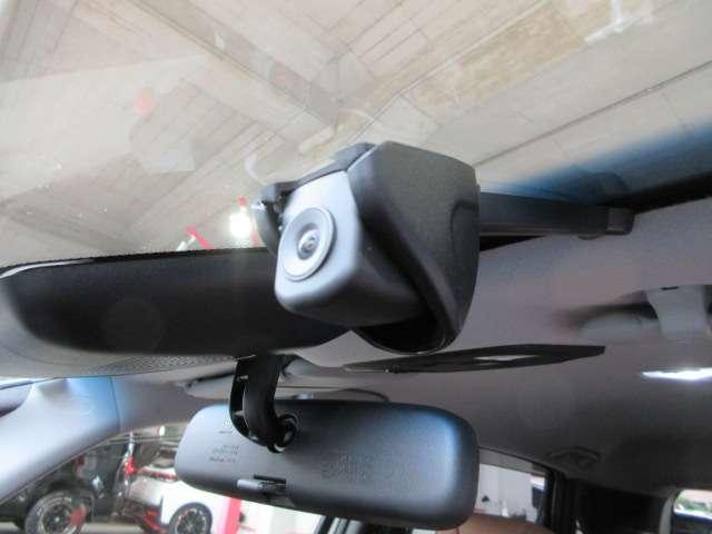 フィット e:HEVリュクス 純正9型ナビ地デジBカメラ前後ドラレコ茶半革電動暖シートHONDAセンシングCMBS/LKAS/追従クルーズ純正16AW(16枚目)