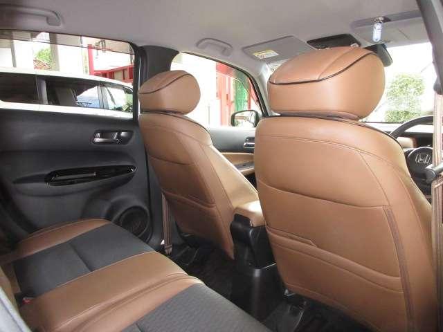 フィット e:HEVリュクス 純正9型ナビ地デジBカメラ前後ドラレコ茶半革電動暖シートHONDAセンシングCMBS/LKAS/追従クルーズ純正16AW(64枚目)
