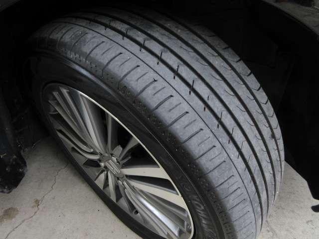 オデッセイ アブソルート・EXホンダセンシング 純正9型ナビ地デジBカメラHONDAセンシングCMBS/LKAS/BSM/誤発進制御/追従クルーズ両側電動ドア黒半革電動暖シート純正17AW(35枚目)