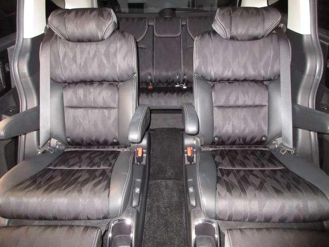 オデッセイ アブソルート・EXホンダセンシング 純正9型ナビ地デジBカメラHONDAセンシングCMBS/LKAS/BSM/誤発進制御/追従クルーズ両側電動ドア黒半革電動暖シート純正17AW(65枚目)