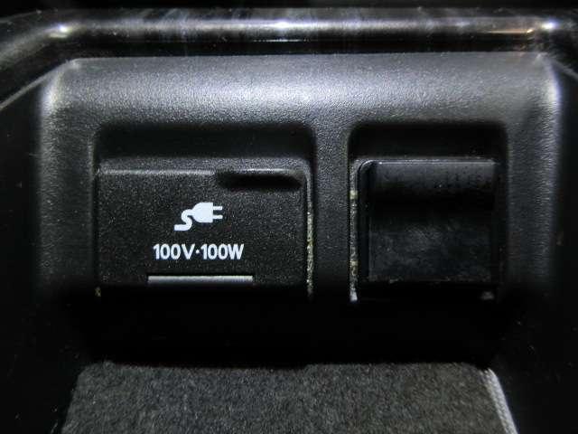 エルグランド 350ハイウェイスタープレミアム メーカーOPナビ/後席Rエンター地デジ全周囲カメラ黒本革電動暖シート両側電動/RゲートEブレーキ/誤発進制御/追従クルーズ純正18AW(10枚目)