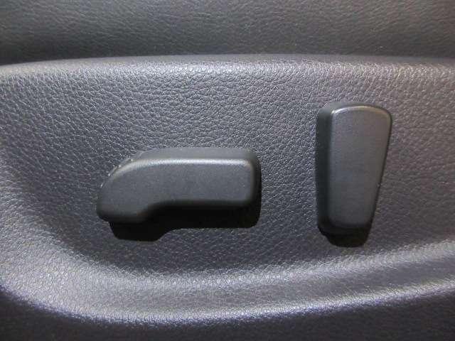 エルグランド 350ハイウェイスタープレミアム メーカーOPナビ/後席Rエンター地デジ全周囲カメラ黒本革電動暖シート両側電動/RゲートEブレーキ/誤発進制御/追従クルーズ純正18AW(37枚目)