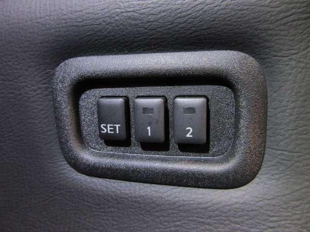 エルグランド 350ハイウェイスタープレミアム メーカーOPナビ/後席Rエンター地デジ全周囲カメラ黒本革電動暖シート両側電動/RゲートEブレーキ/誤発進制御/追従クルーズ純正18AW(40枚目)