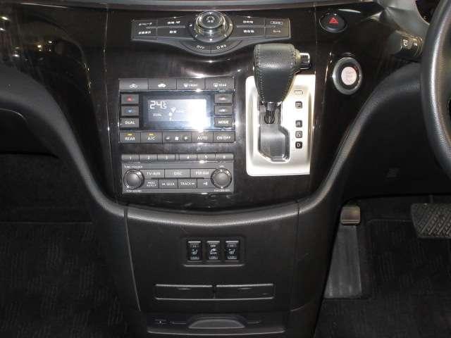 エルグランド 350ハイウェイスタープレミアム メーカーOPナビ/後席Rエンター地デジ全周囲カメラ黒本革電動暖シート両側電動/RゲートEブレーキ/誤発進制御/追従クルーズ純正18AW(61枚目)