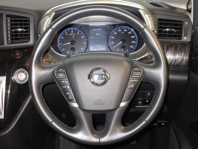 エルグランド 350ハイウェイスタープレミアム メーカーOPナビ/後席Rエンター地デジ全周囲カメラ黒本革電動暖シート両側電動/RゲートEブレーキ/誤発進制御/追従クルーズ純正18AW(65枚目)