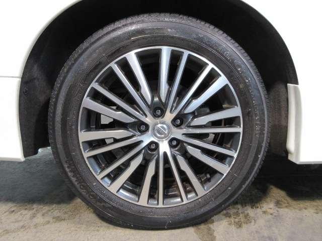 エルグランド 350ハイウェイスタープレミアム メーカーOPナビ/後席Rエンター地デジ全周囲カメラ黒本革電動暖シート両側電動/RゲートEブレーキ/誤発進制御/追従クルーズ純正18AW(73枚目)