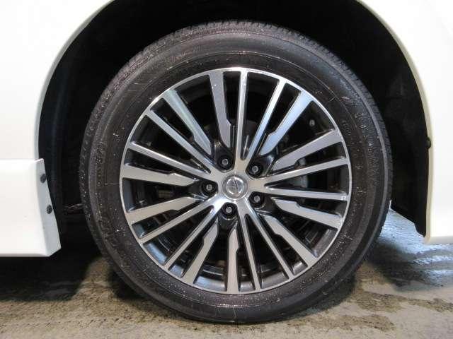 エルグランド 350ハイウェイスタープレミアム メーカーOPナビ/後席Rエンター地デジ全周囲カメラ黒本革電動暖シート両側電動/RゲートEブレーキ/誤発進制御/追従クルーズ純正18AW(74枚目)