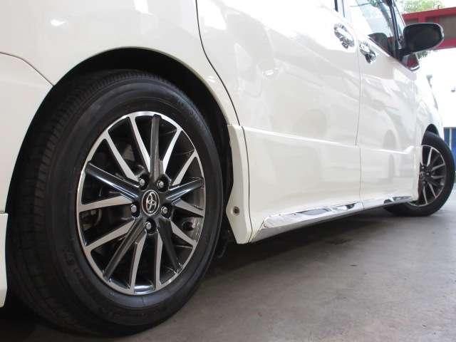 ノア Si ダブルバイビー 1オナALPINEナビSD録音フルセグS/BカメラETC両側電動ドア革巻ステア PCS/LDA/AHB付LED フォグI-STOP クルコン A格納ウインカミラー TRDエアロTANABEサス純正AW(28枚目)