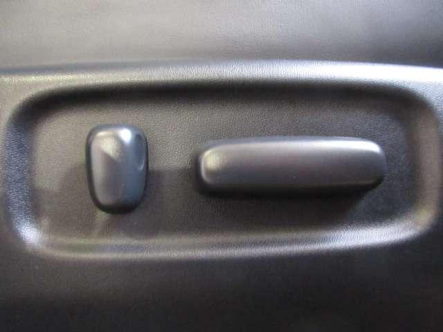 エスティマ アエラス プレミアム 最終型10型ナビ地デジBカメラ両電動AUTO付LED/デイライト純正18AW(25枚目)