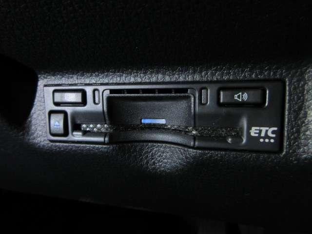 シエンタ ハイブリッドＺ　寒冷地１オナ純正１０．５型ＤＡナビ地デジ全周囲カメラＰＣＳ／ＬＴＡ／ＢＳＭ／ＲＣＴＡ／ＰＤＡ／ＰＫＳＢ／追従クルーズ両側電動シート／ステアヒーター純正ＯＰ１５ＡＷ（21枚目）