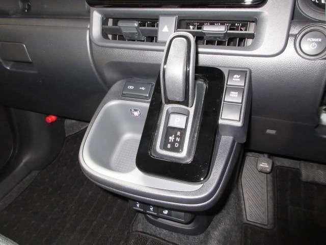 シエンタ ハイブリッドＺ　寒冷地１オナ純正１０．５型ＤＡナビ地デジ全周囲カメラＰＣＳ／ＬＴＡ／ＢＳＭ／ＲＣＴＡ／ＰＤＡ／ＰＫＳＢ／追従クルーズ両側電動シート／ステアヒーター純正ＯＰ１５ＡＷ（58枚目）