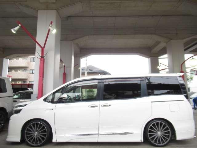 ヴォクシー ハイブリッドV ALPINE10型ナビ12.8型フリップ地デジBカメラ両電動TEIN車高調社外マフラー/19AW(64枚目)