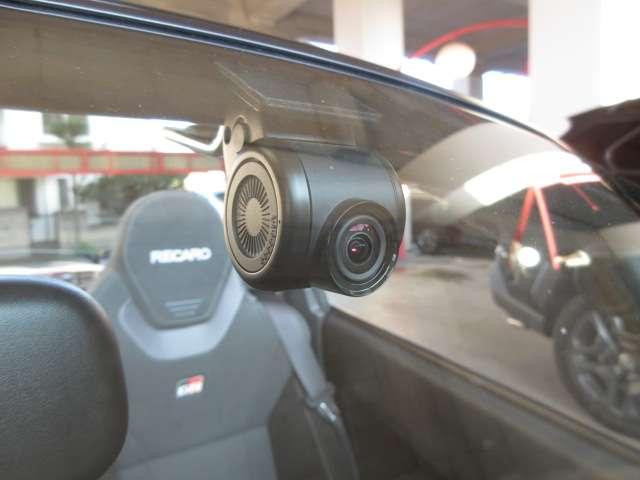 コペン ＧＲ　スポーツ　メモリナビＳＤ録音　フルセグ　Ｂカメラ　電動オープン　ＭＯＭＯステアＳ／Ｗ　シートヒーター　Ａｕｔｏ付ＬＥＤ／フォグ　前後ドラレコ　ＧＲ専用レカロシート／足回り／ＯＰＨＫＳマフラー　ＢＢＳ製１６ＡＷ（9枚目）