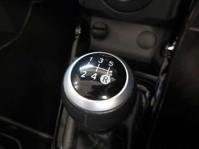 コペン ＧＲ　スポーツ　メモリナビＳＤ録音　フルセグ　Ｂカメラ　電動オープン　ＭＯＭＯステアＳ／Ｗ　シートヒーター　Ａｕｔｏ付ＬＥＤ／フォグ　前後ドラレコ　ＧＲ専用レカロシート／足回り／ＯＰＨＫＳマフラー　ＢＢＳ製１６ＡＷ（14枚目）