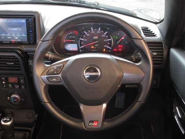 コペン ＧＲ　スポーツ　メモリナビＳＤ録音　フルセグ　Ｂカメラ　電動オープン　ＭＯＭＯステアＳ／Ｗ　シートヒーター　Ａｕｔｏ付ＬＥＤ／フォグ　前後ドラレコ　ＧＲ専用レカロシート／足回り／ＯＰＨＫＳマフラー　ＢＢＳ製１６ＡＷ（21枚目）