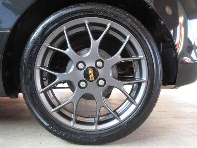 コペン ＧＲ　スポーツ　メモリナビＳＤ録音　フルセグ　Ｂカメラ　電動オープン　ＭＯＭＯステアＳ／Ｗ　シートヒーター　Ａｕｔｏ付ＬＥＤ／フォグ　前後ドラレコ　ＧＲ専用レカロシート／足回り／ＯＰＨＫＳマフラー　ＢＢＳ製１６ＡＷ（28枚目）