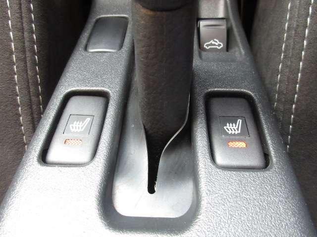 コペン ＧＲ　スポーツ　メモリナビＳＤ録音　フルセグ　Ｂカメラ　電動オープン　ＭＯＭＯステアＳ／Ｗ　シートヒーター　Ａｕｔｏ付ＬＥＤ／フォグ　前後ドラレコ　ＧＲ専用レカロシート／足回り／ＯＰＨＫＳマフラー　ＢＢＳ製１６ＡＷ（32枚目）