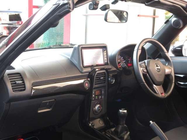 コペン ＧＲ　スポーツ　メモリナビＳＤ録音　フルセグ　Ｂカメラ　電動オープン　ＭＯＭＯステアＳ／Ｗ　シートヒーター　Ａｕｔｏ付ＬＥＤ／フォグ　前後ドラレコ　ＧＲ専用レカロシート／足回り／ＯＰＨＫＳマフラー　ＢＢＳ製１６ＡＷ（42枚目）
