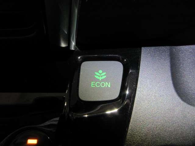 フリードハイブリッド ハイブリッド・Ｇ　Ｓパッケージ純正９型ナビ地デジＢカメラ前後ドラレコＨＯＮＤＡセンシングＣＭＢＳ／ＬＫＡＳ／誤発進制御／追従クルーズ両側電動ドア黒半革暖シート純正１５ＡＷ（22枚目）