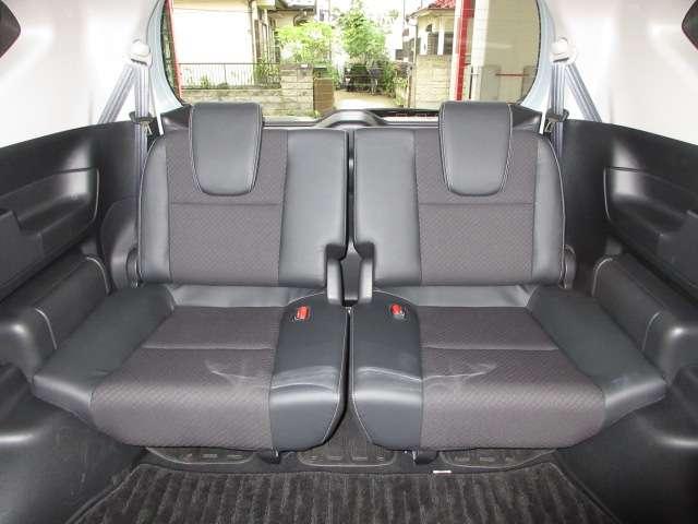 フリードハイブリッド ハイブリッド・Ｇ　Ｓパッケージ純正９型ナビ地デジＢカメラ前後ドラレコＨＯＮＤＡセンシングＣＭＢＳ／ＬＫＡＳ／誤発進制御／追従クルーズ両側電動ドア黒半革暖シート純正１５ＡＷ（35枚目）