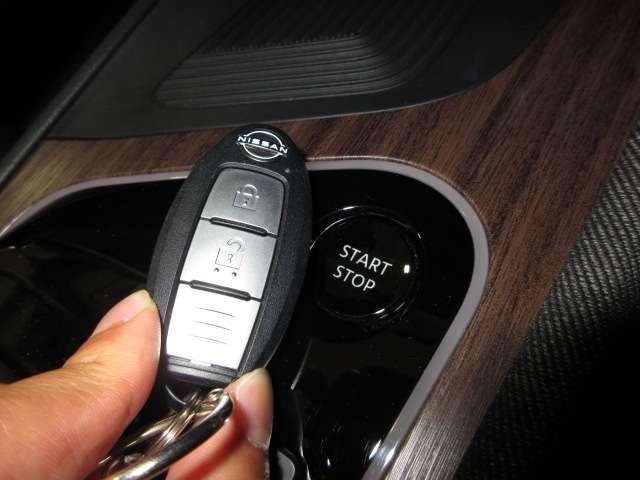 オーラ Ｇ　レザーエディション　ＢＯＳＥ寒冷地メーカーＯＰ９型ナビ地デジ全周囲カメラＰパイロット／Ｅブレ／ＦＣＷ／ＬＩ／ＢＳＩ／ＲＣＴＡ／誤発進制御／追従クルーズ黒本革暖シート純正１７ＡＷ（27枚目）