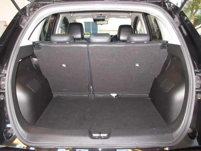 オーラ Ｇ　レザーエディション　ＢＯＳＥ寒冷地メーカーＯＰ９型ナビ地デジ全周囲カメラＰパイロット／Ｅブレ／ＦＣＷ／ＬＩ／ＢＳＩ／ＲＣＴＡ／誤発進制御／追従クルーズ黒本革暖シート純正１７ＡＷ（44枚目）