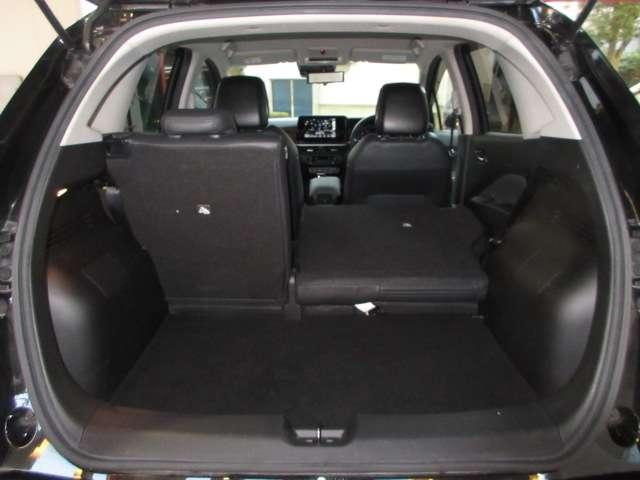 オーラ Ｇ　レザーエディション　ＢＯＳＥ寒冷地メーカーＯＰ９型ナビ地デジ全周囲カメラＰパイロット／Ｅブレ／ＦＣＷ／ＬＩ／ＢＳＩ／ＲＣＴＡ／誤発進制御／追従クルーズ黒本革暖シート純正１７ＡＷ（45枚目）