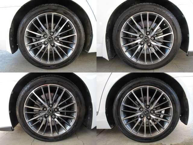 目立つガリ傷もなく、綺麗な状態を保っております！