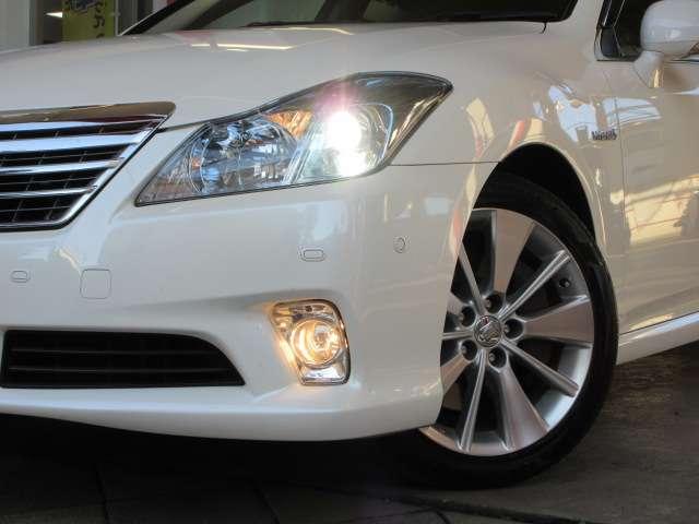 クラウンハイブリッド Ｇパッケージ　後期プレミアムＳＯＵＮＤ寒冷地メーカーＯＰナビ地デジＳ／ＢカメラＰアシストＰＣＳ／追従クルーズ黒本革電動暖冷シート後席コントローラー電動Ｒシェイド純正１８ＡＷ（30枚目）