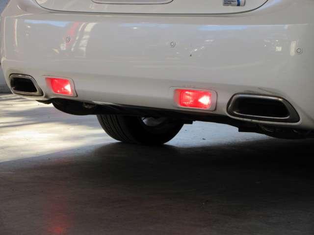 クラウンハイブリッド Ｇパッケージ　後期プレミアムＳＯＵＮＤ寒冷地メーカーＯＰナビ地デジＳ／ＢカメラＰアシストＰＣＳ／追従クルーズ黒本革電動暖冷シート後席コントローラー電動Ｒシェイド純正１８ＡＷ（32枚目）