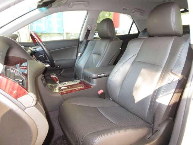 クラウンハイブリッド Ｇパッケージ　後期プレミアムＳＯＵＮＤ寒冷地メーカーＯＰナビ地デジＳ／ＢカメラＰアシストＰＣＳ／追従クルーズ黒本革電動暖冷シート後席コントローラー電動Ｒシェイド純正１８ＡＷ（59枚目）