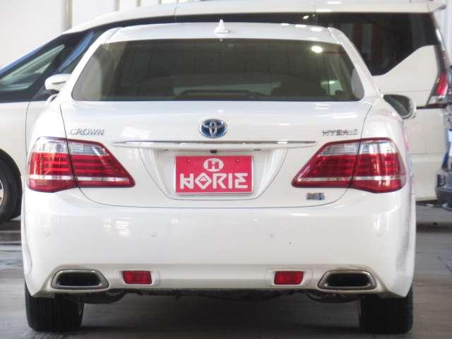 クラウンハイブリッド Ｇパッケージ　後期プレミアムＳＯＵＮＤ寒冷地メーカーＯＰナビ地デジＳ／ＢカメラＰアシストＰＣＳ／追従クルーズ黒本革電動暖冷シート後席コントローラー電動Ｒシェイド純正１８ＡＷ（78枚目）