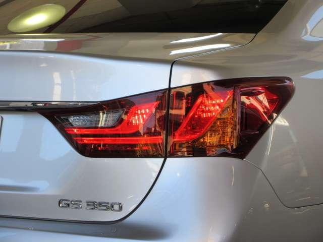 ＧＳ ＧＳ３５０　バージョンＬ　マクレビ純正１２．３型ナビ地デジＢカメラＰＣＳ／ＨＵＤ／追従クルーズ／ドライバーモニターナイトビュー／Ｃソナー三眼ＬＥＤライト黒本革電動暖冷シート電動Ｒゲート電動Ｒシェイド純正１８ＡＷ（33枚目）