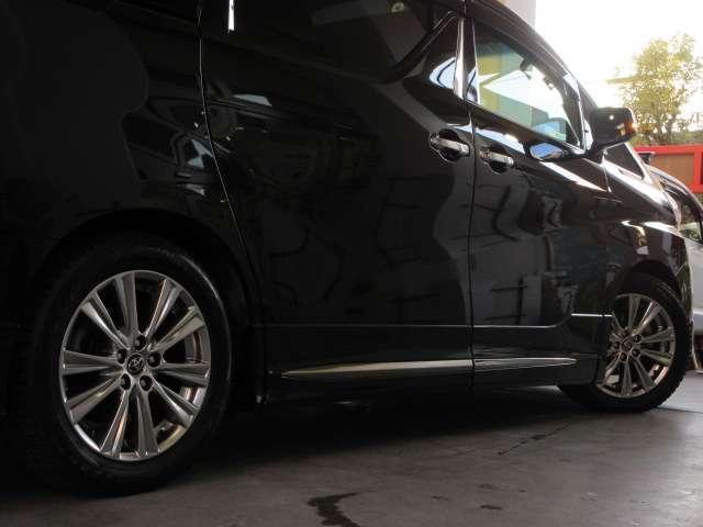 ヴェルファイア ２．５Ｚ　Ａエディション　ゴールデンアイズ　ツインサンルーフＡＬＰＩＮＥ１１型ナビ／１２．８型フリップ地デジＢカメラ両側電動／ＲゲートＭＯＤＥＬＬＩＳＴＡエアロ／グリル／マフラー純正１８ＡＷ（35枚目）