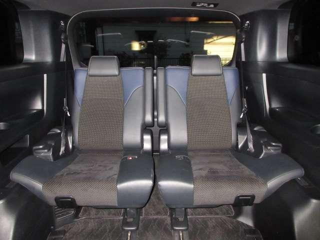 ヴェルファイア ２．５Ｚ　Ａエディション　ゴールデンアイズ　ツインサンルーフＡＬＰＩＮＥ１１型ナビ／１２．８型フリップ地デジＢカメラ両側電動／ＲゲートＭＯＤＥＬＬＩＳＴＡエアロ／グリル／マフラー純正１８ＡＷ（39枚目）