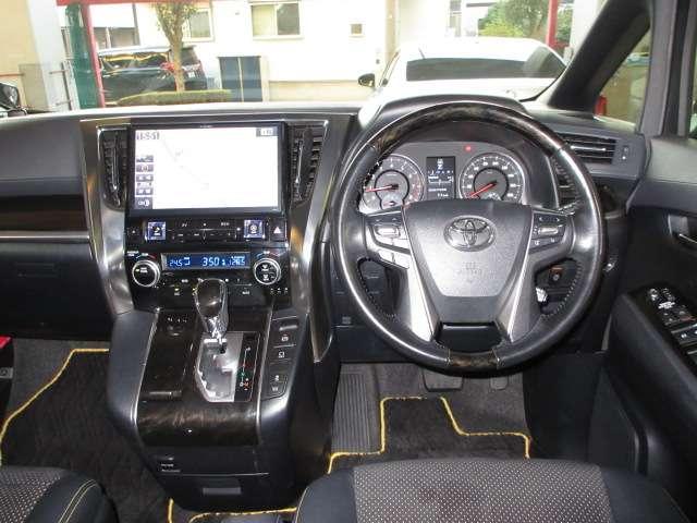 ヴェルファイア ２．５Ｚ　Ａエディション　ゴールデンアイズ　ツインサンルーフＡＬＰＩＮＥ１１型ナビ／１２．８型フリップ地デジＢカメラ両側電動／ＲゲートＭＯＤＥＬＬＩＳＴＡエアロ／グリル／マフラー純正１８ＡＷ（49枚目）