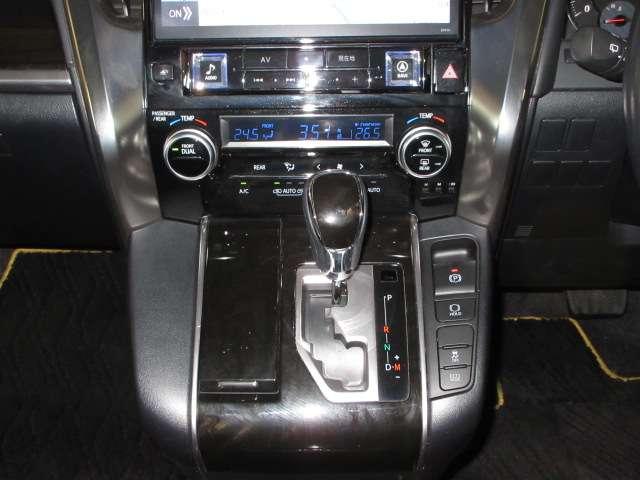 ヴェルファイア ２．５Ｚ　Ａエディション　ゴールデンアイズ　ツインサンルーフＡＬＰＩＮＥ１１型ナビ／１２．８型フリップ地デジＢカメラ両側電動／ＲゲートＭＯＤＥＬＬＩＳＴＡエアロ／グリル／マフラー純正１８ＡＷ（55枚目）