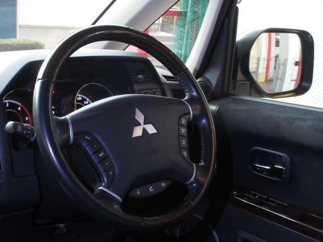 デリカＤ：５ シャモニー　１オナ　純正ＳＤナビ　ＦＳＢカメラ　地デジ　両側電動ドア　電動暖シート　ＨＩＤ　フォグ　ＥＴＣ　スマＫｅｙ　クルコン　ＭＫＷ１６ＡＷ／オールテレンタイヤ　ＪＡＯＳマッドフラップ　ＧＡＮＡＤＯＲマフラー（25枚目）