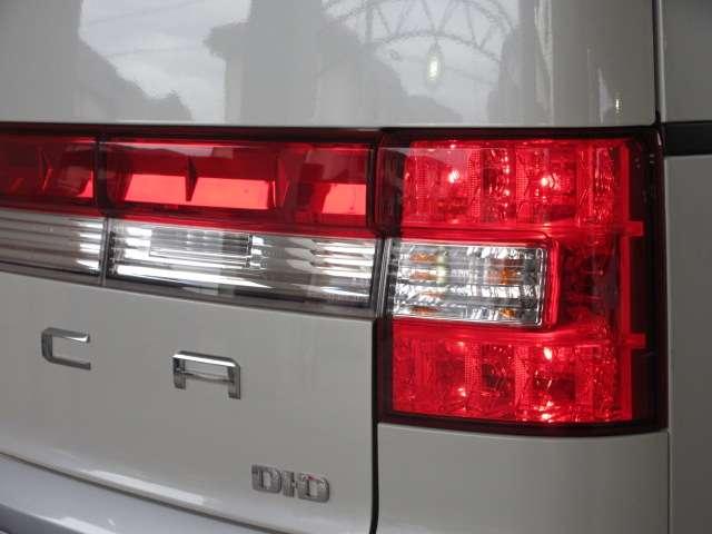 デリカＤ：５ シャモニー　１オナ　純正ＳＤナビ　ＦＳＢカメラ　地デジ　両側電動ドア　電動暖シート　ＨＩＤ　フォグ　ＥＴＣ　スマＫｅｙ　クルコン　ＭＫＷ１６ＡＷ／オールテレンタイヤ　ＪＡＯＳマッドフラップ　ＧＡＮＡＤＯＲマフラー（28枚目）