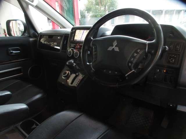 デリカＤ：５ シャモニー　１オナ　純正ＳＤナビ　ＦＳＢカメラ　地デジ　両側電動ドア　電動暖シート　ＨＩＤ　フォグ　ＥＴＣ　スマＫｅｙ　クルコン　ＭＫＷ１６ＡＷ／オールテレンタイヤ　ＪＡＯＳマッドフラップ　ＧＡＮＡＤＯＲマフラー（47枚目）