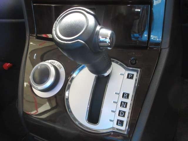 デリカＤ：５ シャモニー　１オナ　純正ＳＤナビ　ＦＳＢカメラ　地デジ　両側電動ドア　電動暖シート　ＨＩＤ　フォグ　ＥＴＣ　スマＫｅｙ　クルコン　ＭＫＷ１６ＡＷ／オールテレンタイヤ　ＪＡＯＳマッドフラップ　ＧＡＮＡＤＯＲマフラー（56枚目）