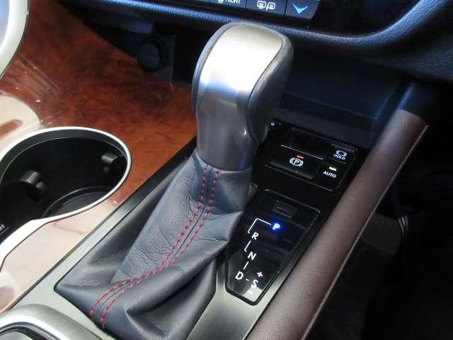 ＲＸ ＲＸ４５０ｈ　バージョンＬ　純正ナビ　ＳＤ録音　パノラミックビューモニター地デジ革電動冷暖シート　ハイビーム付ＬＥＤ／フォグ　ＥＴＣ　ヒータ付革巻ステア　ｎａｎｏｅ　クルコン　Ｃソナー　ＥＣＯ／ＳＰＯＲＴＳモード純正ＯＰ２０ＡＷ（18枚目）