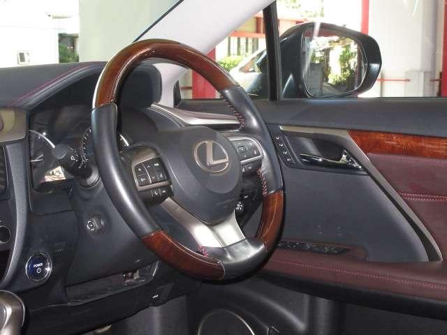 ＲＸ ＲＸ４５０ｈ　バージョンＬ　純正ナビ　ＳＤ録音　パノラミックビューモニター地デジ革電動冷暖シート　ハイビーム付ＬＥＤ／フォグ　ＥＴＣ　ヒータ付革巻ステア　ｎａｎｏｅ　クルコン　Ｃソナー　ＥＣＯ／ＳＰＯＲＴＳモード純正ＯＰ２０ＡＷ（21枚目）