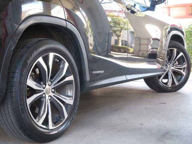 ＲＸ ＲＸ４５０ｈ　バージョンＬ　純正ナビ　ＳＤ録音　パノラミックビューモニター地デジ革電動冷暖シート　ハイビーム付ＬＥＤ／フォグ　ＥＴＣ　ヒータ付革巻ステア　ｎａｎｏｅ　クルコン　Ｃソナー　ＥＣＯ／ＳＰＯＲＴＳモード純正ＯＰ２０ＡＷ（25枚目）