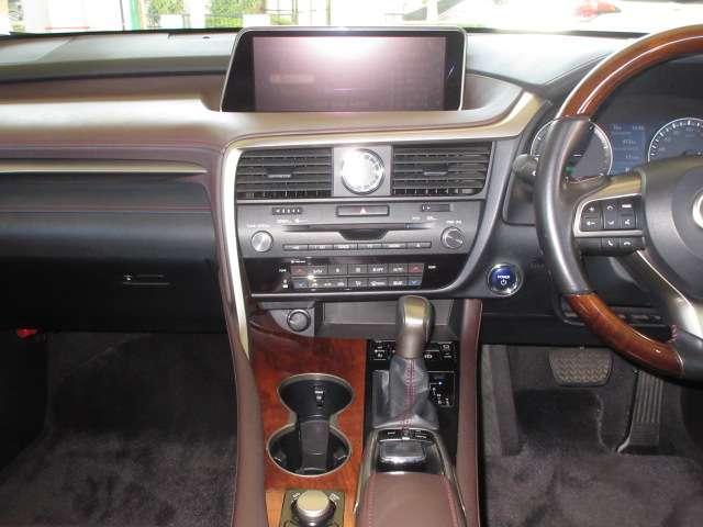 ＲＸ ＲＸ４５０ｈ　バージョンＬ　純正ナビ　ＳＤ録音　パノラミックビューモニター地デジ革電動冷暖シート　ハイビーム付ＬＥＤ／フォグ　ＥＴＣ　ヒータ付革巻ステア　ｎａｎｏｅ　クルコン　Ｃソナー　ＥＣＯ／ＳＰＯＲＴＳモード純正ＯＰ２０ＡＷ（39枚目）