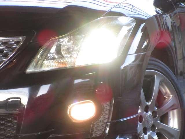 クラウン ２．５アスリート　ナビパッケージ　ＨＤＤナビ地デジＢカメラＡＦＳ付ＨＩＤサンルーフ本革電動暖冷シート純正１８ＡＷ（22枚目）