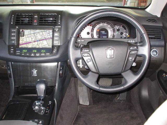 クラウン ２．５アスリート　ナビパッケージ　ＨＤＤナビ地デジＢカメラＡＦＳ付ＨＩＤサンルーフ本革電動暖冷シート純正１８ＡＷ（39枚目）