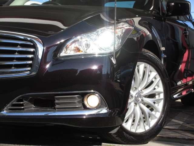 シーマ ハイブリッド　ＶＩＰ　ＢＯＳＥ純正ＤＴＶナビＳ／Ｂカメラ本革電動暖冷シート後席リモコン電動ＲシェイドＥＴＣサンルーフ純正ＡＷ（25枚目）